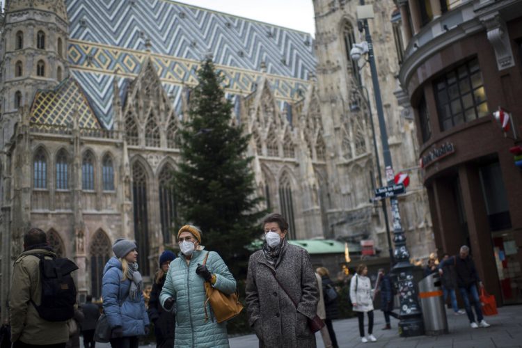Fri. 9:02 a.m.: Austria to enter lockdown, make COVID-19 jabs mandatory